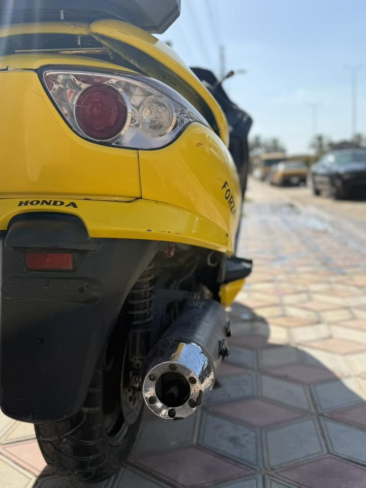السلام عليكم
فوزرة 08 للبيع وياها منفيست الدراجة جاهزة وترايك وين ميعجبك 
بيها تفاصيل بسيطة اشرحها بالاتصال 
***********

