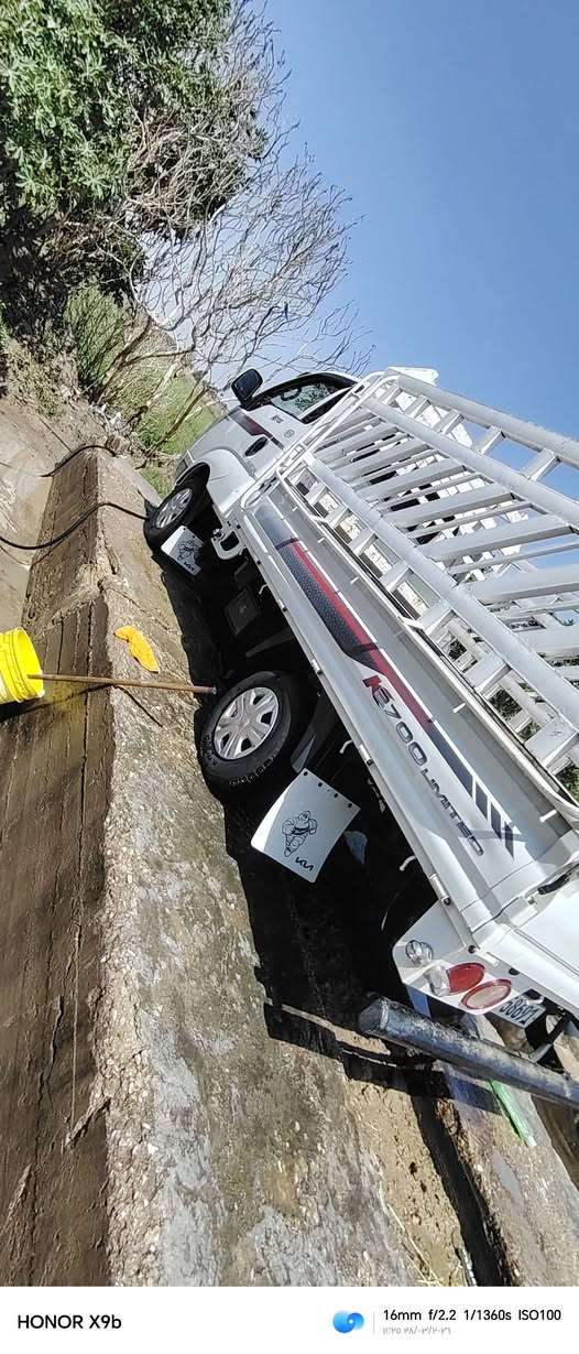 سلام عليكم كيا حمل موديل ٢٠١٩ ماشيه ١٨٥ حقيقي السعر ١٢٣وبيه مجال بسيط سياره كفاله عامه مكينه كير اكسل حداديه شاصي تخم تاير تبريد تدفئه سياره جاهزه رقم دؤلي وبسمي مصفره للعلم سياره بدون محجر مكاني بل القاسم لاستفسار ***********
