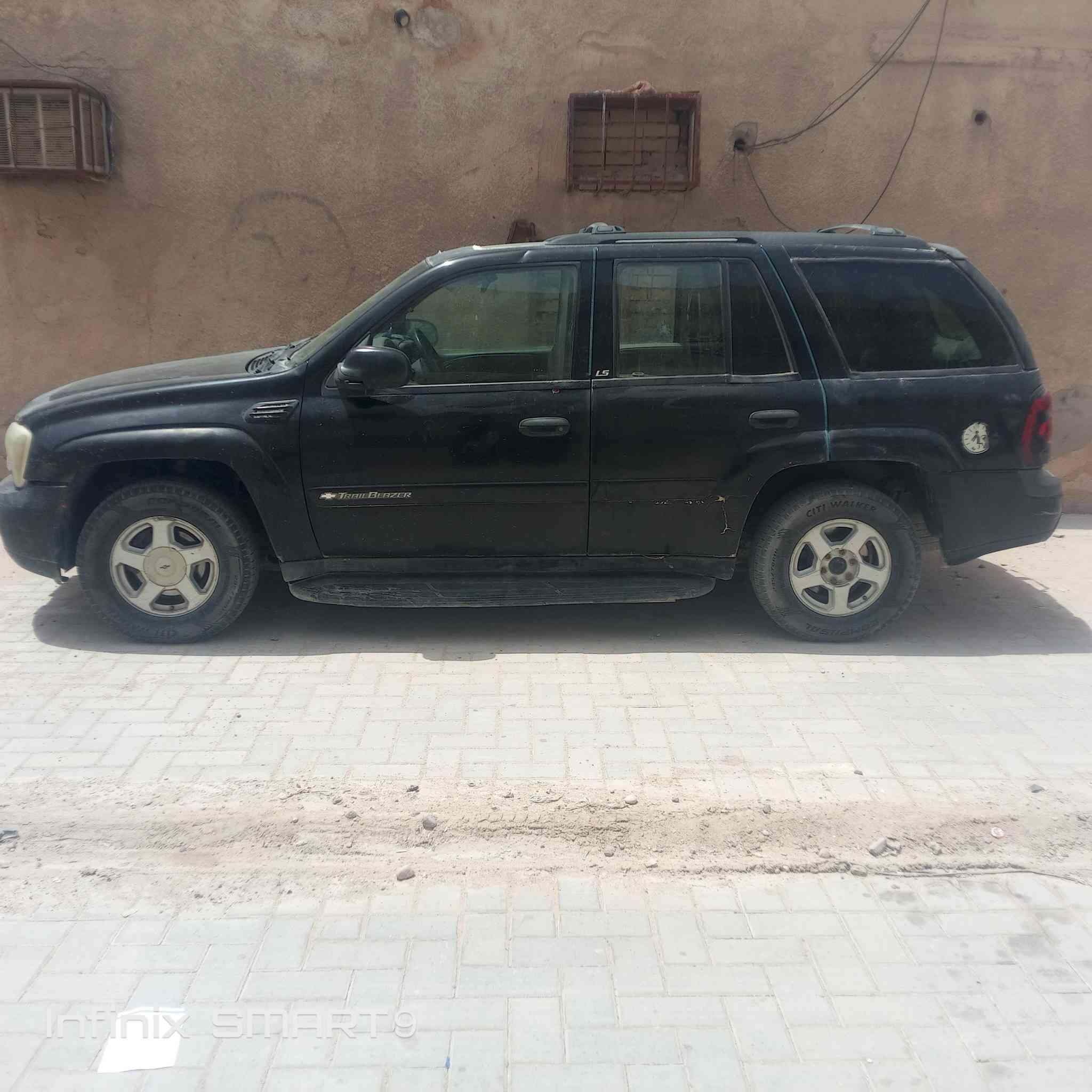 سياره بلايزر للبيع موديل 2002 محور رقم ذي قار السعر ا 40وبيه مجال البصره الزبير التواصل*************
