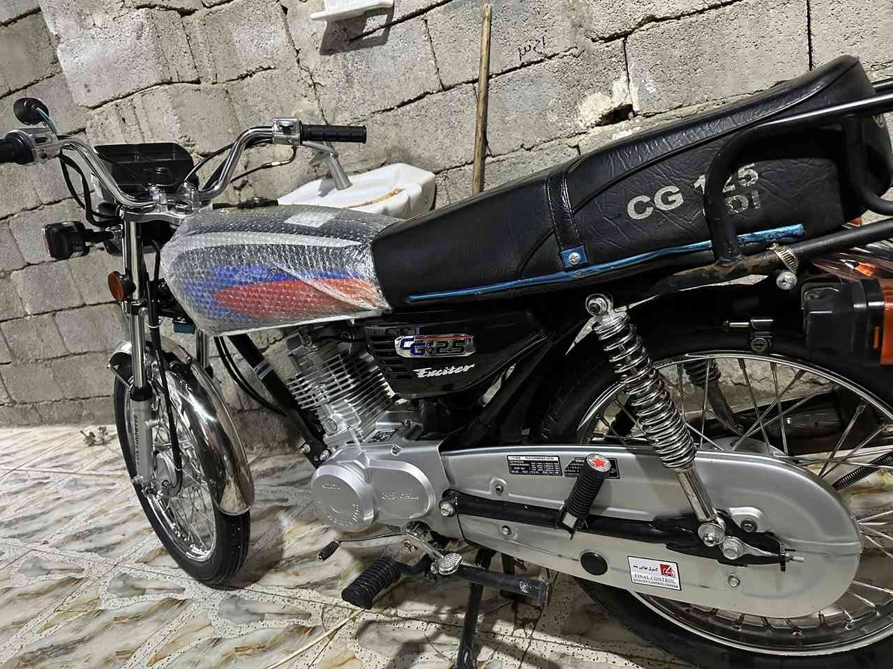 سلام عليكم دراجه ارشه أوراق سكنر ٢٠٢٦ سعر ٦٥٠ وبيه مجال حك جيه مكان كربلاء  ‭0781 302 4934‬
