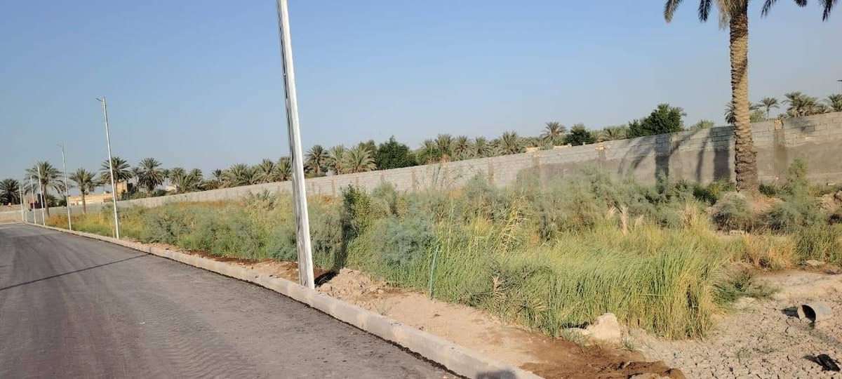 السلام عليكم مجمع زراعي على طريق الزوار مقابيل معمل الالبان مساحات مختلفه واسعار مناسبه
***********
