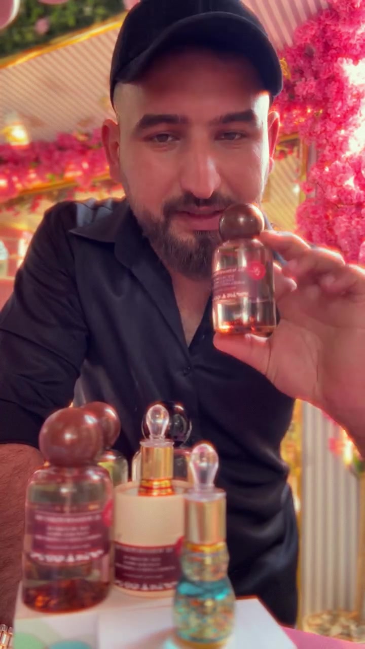#صنع_في_القيارة  #عطور_الوسام
عطور بيها ثباتية وفوحان جداً عالي الي استخدم العطر يعرف شنو كاعد احجيلو  وين ما تروحون العطر مالكم قوي و بارز والحلو بهاي العطور ما تسبب تحسس مخمرة ب احدث الأجهزة  الخامات اصلية  نجيبها مالسعودية حتى ننطيكم جودة وأداء  قوي 

عنوان المحل كوزمتك فلورين
المحل الثاني مول الخليل بالجدعة


**إذا كنت صاحب هذا الإعلان وتريد حذفه لأي سبب، رجاءا أرسل رسالة إلى الدعم الفني**