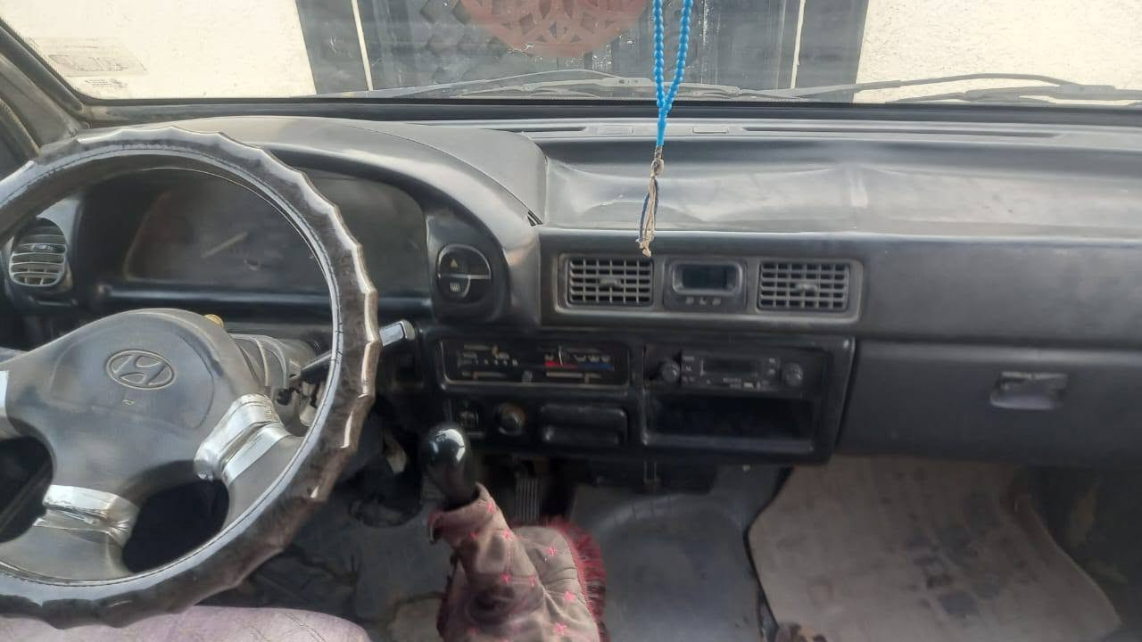 كيه هونداي رقم مثنى 
كير اكسن محرك شاصي نضيف

تخم تاير 

السعر(27)$

***********
