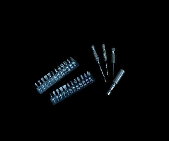 🔧✨ كل الأدوات اللي تحتاجها بعلبة وحدة!

من درنفيس شحن ذكي إلى مطرقة ومفكات دقيقة 💪

طقم JOKER يوفر لك كل شيء للصيانة المنزلية باحتراف.

بطارية تدوم وشحن سريع عبر USB Type-C ⚡

تصميم أنيق ومنظم يناسب كل منزل أو مكتب 🔩

سواء كنت فني أو تحب تنجز بنفسك… هذا الطقم لك 👨‍🔧

جاهز لأي تصليح بكل سهولة وسرعة! 🔥
يتوفر توصيل لطافة المحافظات

السعر:35000 د.ع
للطلب: ***********
