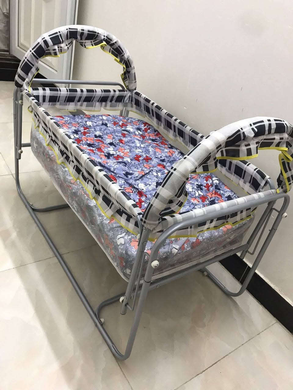 السلام عليكم
كاروك للبيع. السعر 40 الف. جديد. مع. دوشك. 
مع ناموسيه.


**إذا كنت صاحب هذا الإعلان وتريد حذفه لأي سبب، رجاءا أرسل رسالة إلى الدعم الفني**