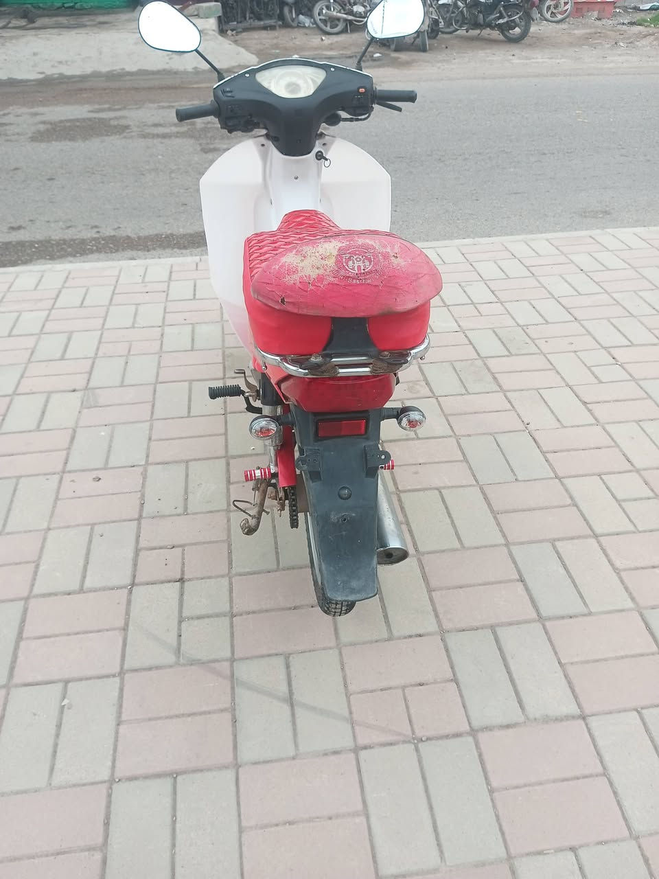 سلام عليكم سرفيز البيع موطور حلو وحلى من الصور السعر 650وبي مجال للطيبين للستفسار على هاذه الرقم ***********
