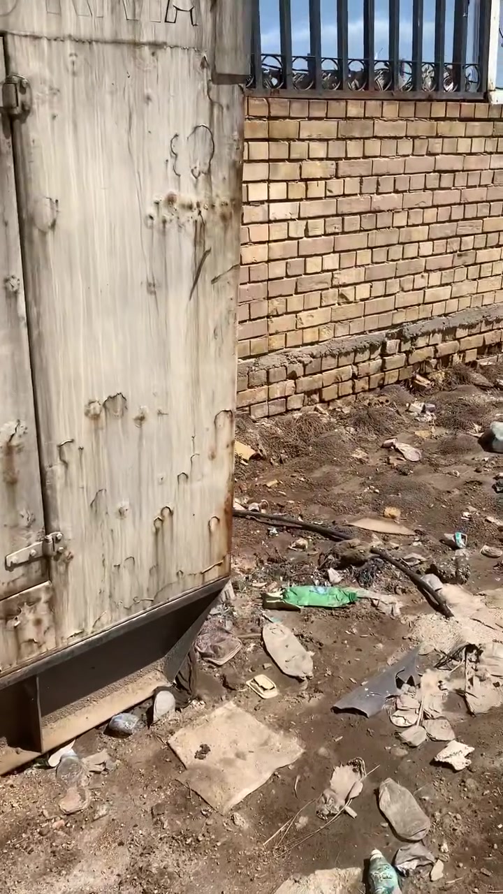 للبيع. مولده مع كاتم  بدون توليد  كوم حديد ٩ ورقات


**إذا كنت صاحب هذا الإعلان وتريد حذفه لأي سبب، رجاءا أرسل رسالة إلى الدعم الفني**