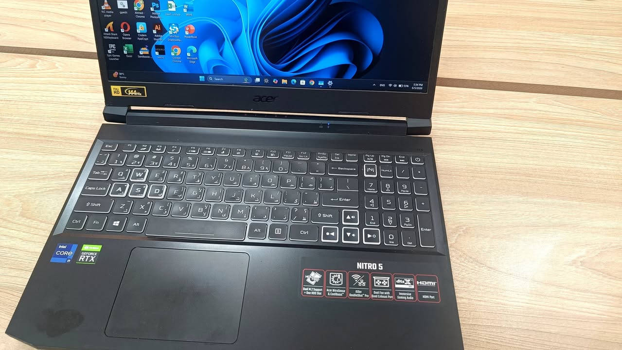 🔥 لابتوب للبيع Acer Nitro 5 AN515-57 

لابتوب قوي جداً للألعاب، التصميم، المونتاج، البرمجة، والأعمال الهندسية. الجهاز بحالة ممتازة وأداء عالي.

📌 المواصفات:

المعالج: 
Intel Core i9-11900H @ 2.50GHz

 كرت الشاشة خارجي:
NVIDIA GeForce RTX 3060 16GB
كرت الشاشة خارجي :
 Intel UHD Graphics 16GB 

 الرام: 32GB DDR4 بسرعة 2933 MT/s

التخزين:
 2 × SSD NVMe 512GB

 الشاشة: 15.6''   fullHD تردد 144Hz

✅ مناسب للألعاب الحديثة والتصميم والمونتاج
✅ سرعة إقلاع وتشغيل عالية جداً
✅ أداء ممتاز مع البرامج الثقيلة
✅ الجهاز نظيف ومستعمل قليل  حدش مابيه 
✅ مع جميع ملحقاته شاحنة و باكيته 

📍 الموقع: الانبار الفلوجة
💰 السعر قفلها مليون دينار عراقي
موجود توصيل 

للاستفسار ***********
