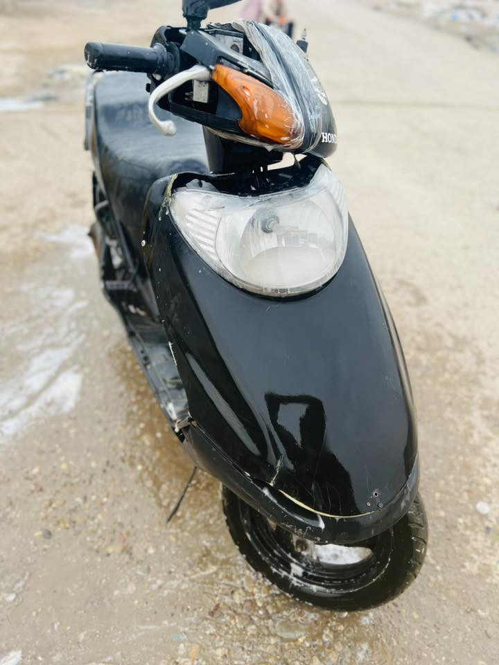 السلام عليكم سبيسي 100مراوس  بسكنس شحن فقط دراجه خير من الله مكينه مفشوكه كشره حلو بين شلعه  ومعدل تشك الكاع  هندر واحد تشتغل نقصه السلف ما اعرف شبي بس عل اكثر باتري مكاني زعفرانيه الهاتف ***********
