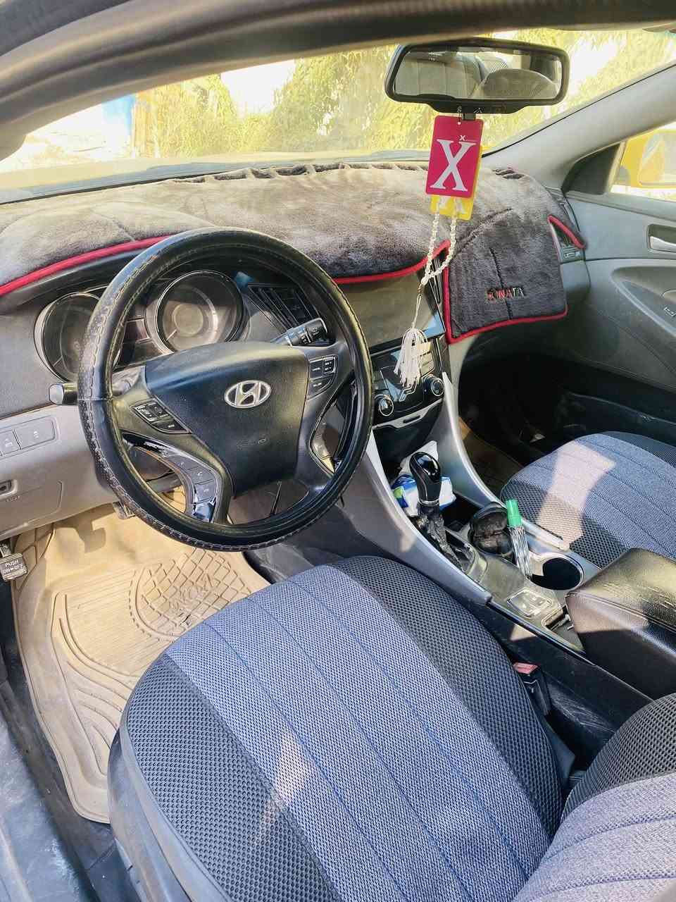 السلام عليكم سوناتا 2013 امريكي سياره مصبوغه حادثها جاملغ الصدر فقط ومعدل ما ابدل سياره نضيفه كفاله ع اخر حبايه وجاهزه مال جناي والسياره متعوب عليها وحلوه ونضيفه مكان السياره حله مركز المدينه رقم والخاص مفتوح *********** 
***********
