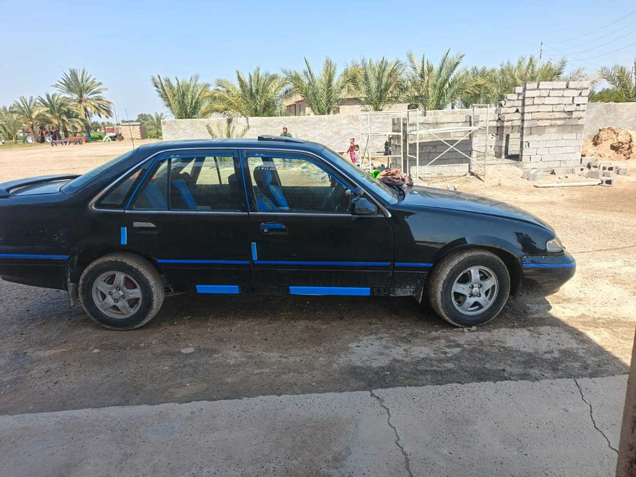 سلام عليكم سياره برنس لون اسود 
رقم بغداد سياره سياره جهازه 
مكان فلوجه تفاصيل وتواصل ع رقم 
***********
