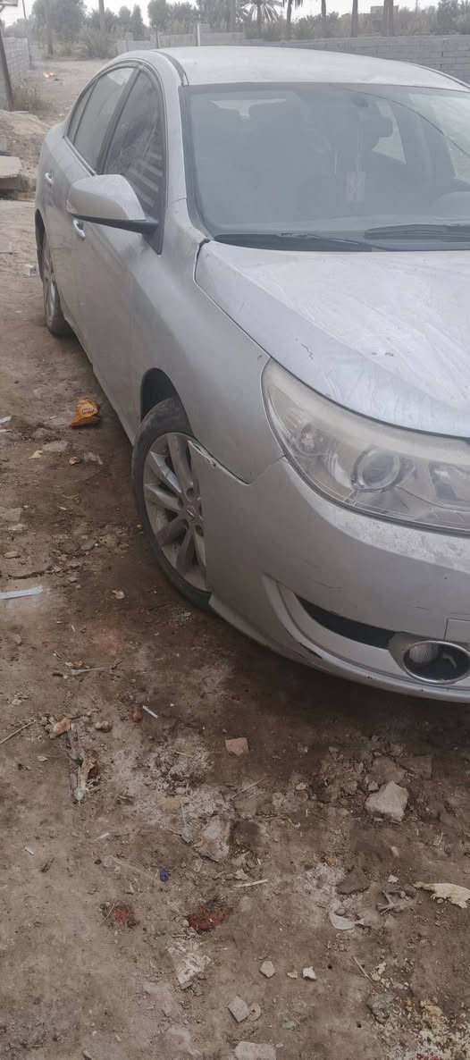 رينو سافران 2012 للبيع 
بيها عطل كهربائية 
ابيع على عطله
 للاستفسار تواصل على الرقم بي واتساب 
***********
