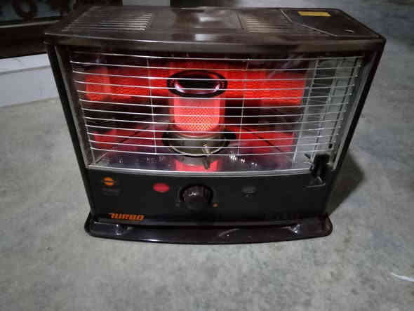 السلام عليكم عندي صوبه توربو نظيفه للبيع السعر 125 وبي مجال يتصل على هذا الرقم***********
