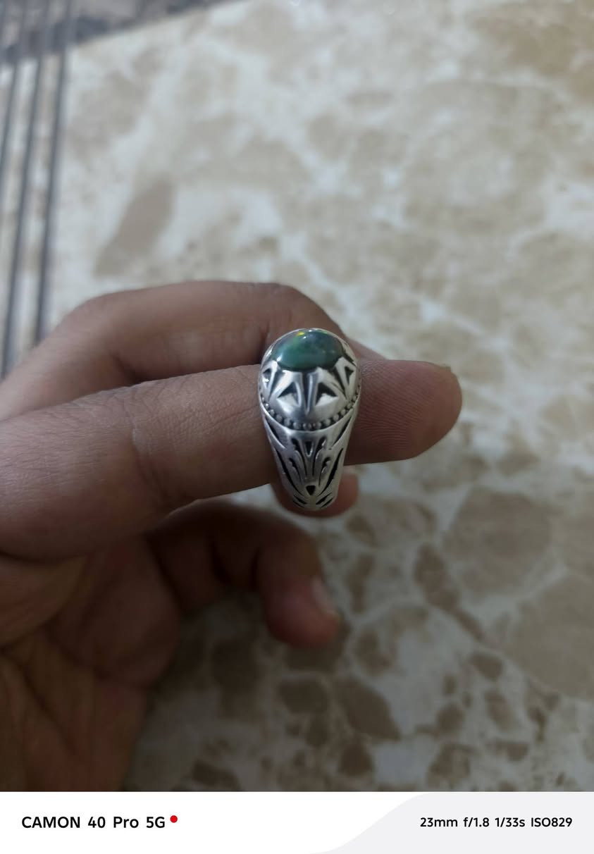 خاتم الاوبال الاثيوبي فول فاير فضة 925 قياس 22-23 وزن 14 غرام صياغه ثقيلة سعر 80 الف وبيها مجال ***********
