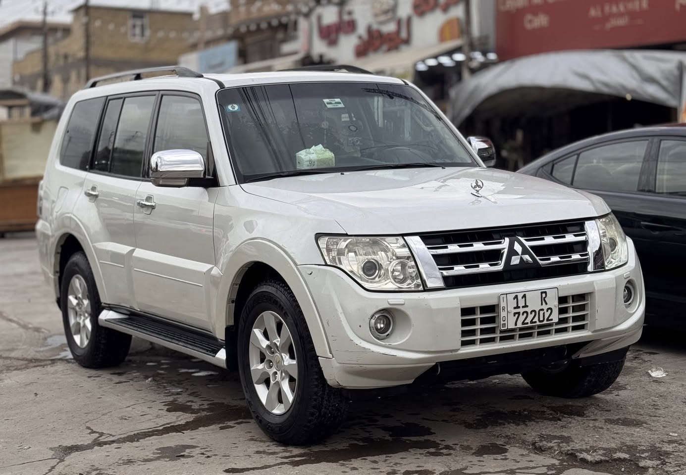 السلام عليكم
باجيرو حبتور 13
رقم بغداد بأسمي والسنوية لل 29
ماشية 135 الف 
فقط كيس الكير مفتوح لتبديل الهيدروليك
يوجد بعض الرصعات والبارد
مكفولة من الصبغ والتبديل 
فتحة سقف/ شاشة اندرويد كبيرة تيسلا/ مرايا شفط واشارة بالمرايا/تبريد ثلج/ كراسي جلد وكهرباء/ ثلاجة وسطية/ تبريد ثلاث قطع/دمام خلفي/ 
العنوان بغداد / البلديات
السعر 168 ورقة
للاستفسار /  ***********
