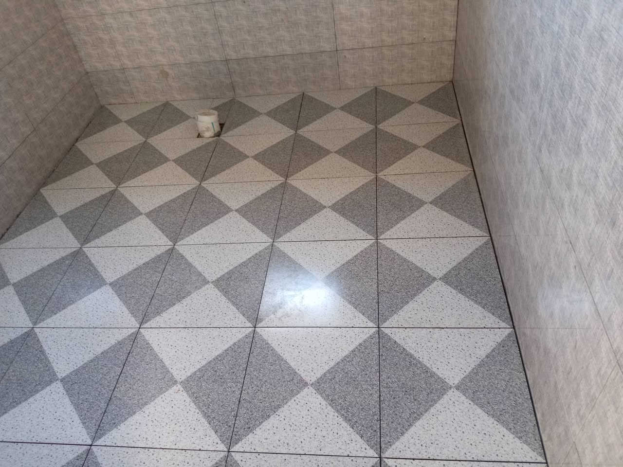 اشتغل سيراميك مرمر كاشي لوح شغل هندسي  المقاولين مانشتقل عدهم ابيوت أهالي فقط اوبشراف مهندس ***********
