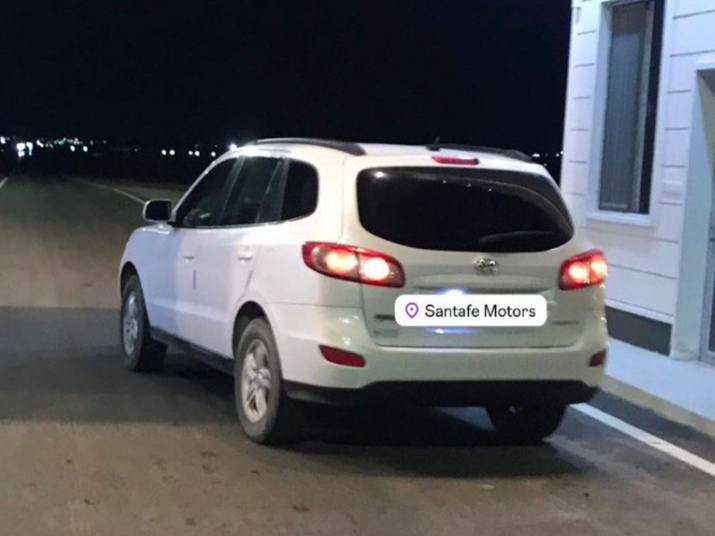 السلام عليكم
سنتافي للبيع موديل 2011 امريكي محرك 4 
بدون صبغ بدون تبديل بيها بارد شوية بالجاملغ
سنويه الى 2029 رقم صلاح الدين دولي بأسمي
تحويل ثاني يوم. المكان الشرقاط 
السعر 145 وبيها مجال
***********
***********
