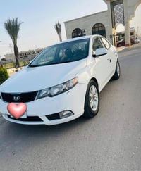 سيراتو 2012 ادوات السيارة جاهزة السعر 42وبيها مجال للاستفسار 078655626...