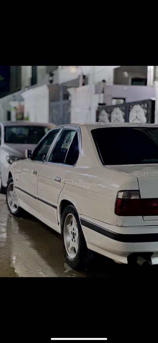 بۆ فرۆشتنی خێرا  BMW مودیل 1991تبرید سلایت چوار جام کهربایی پێنج ویل کپ 520iگێر عادی بێ کێشەیە ئەولیات بەشەرتی حجز قەرز
  ژمارەی موبایل ***********
واتس اب ڤایبر أربيل, العراق
