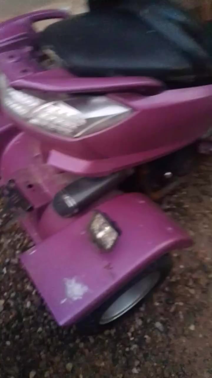 دراجه ماجسته لبيع السعر 150
قفل الدراجه بيه الكلجات ويرادله باتري هاي الدرجه كدامك 
العنوان البصره ساحه سعد ***********
