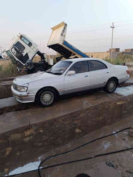 السلام عليكم
للبيع سيارة بطة منفصل رقم بغداد مشروع وطني موديل1993
اللون ابيض لؤلؤي بلادية كفالة من الكص ونقل الجثة والضربة والعيب الشرعي. 
السنوية ل2027 سيارة دواخلها حلوة ونظيفة مال جناي العنوان سماوه المجد السعر 55 وبيها مجال 
إتصال ***********
