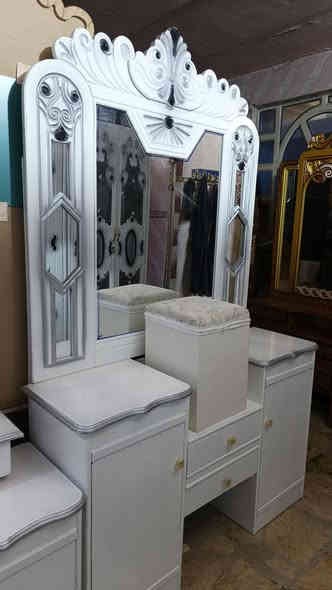 سلام عليكم غرفة ستة باب جديد شغل درجة ثانية تتكون إلى ثماني قطع العنوان حيدرية خان نص سعر مليون و 100 معا التوصيل والشد ***********
