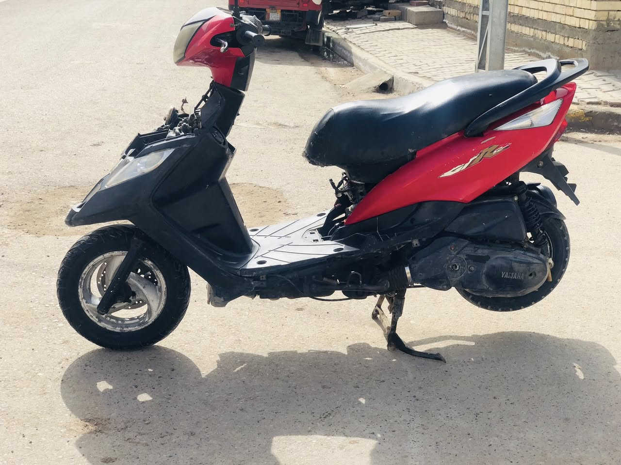 السلام عليكم دراجه سلف جيتي ار سلف مكينه ناعمه لا نضوح لا تنقيص ولا تبخير اريد امراوس  اب ايراني  او ابيع السعر 200وبيهه مجال اكفل سرقه وعشارين وهاذه الرقم بي واتساب (***********)
