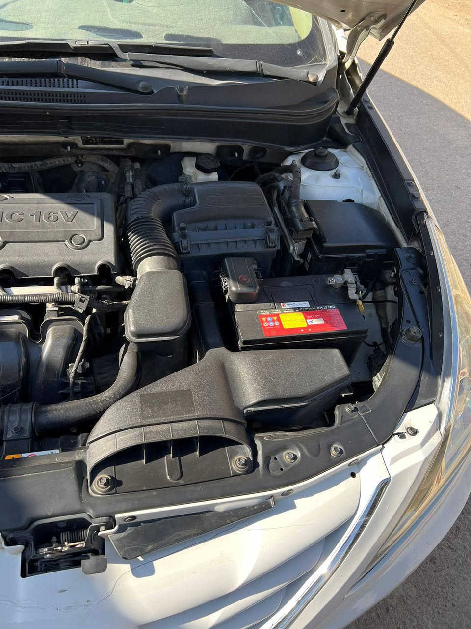 سلام عليكم سوناتا للبيع خليجي موديل 2012 سياره مقفوله كلهه ع وظع الشركه  بسمي تحويل ثاني يوم  مكاني بغداد المدائن  السعر 125 لاستفسار اتصال ع رقم ***********
