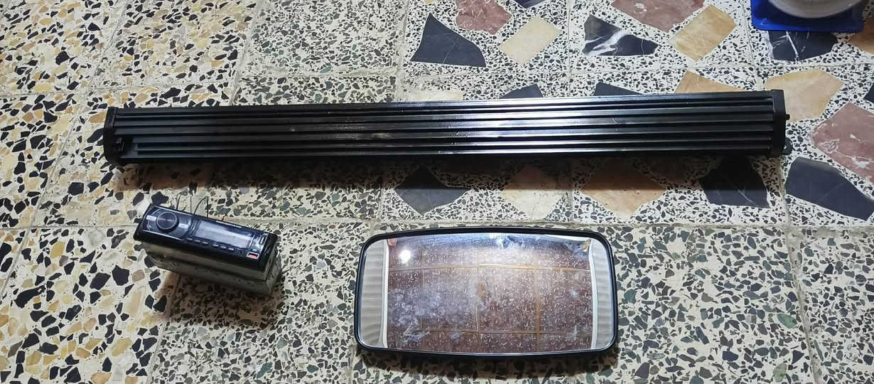 سلام عليكم غراض للبيع مكان كوفه شارع المعمل مقابيل شارع المطار السايدين جديد وشراي يطب خاص رقم ***********

