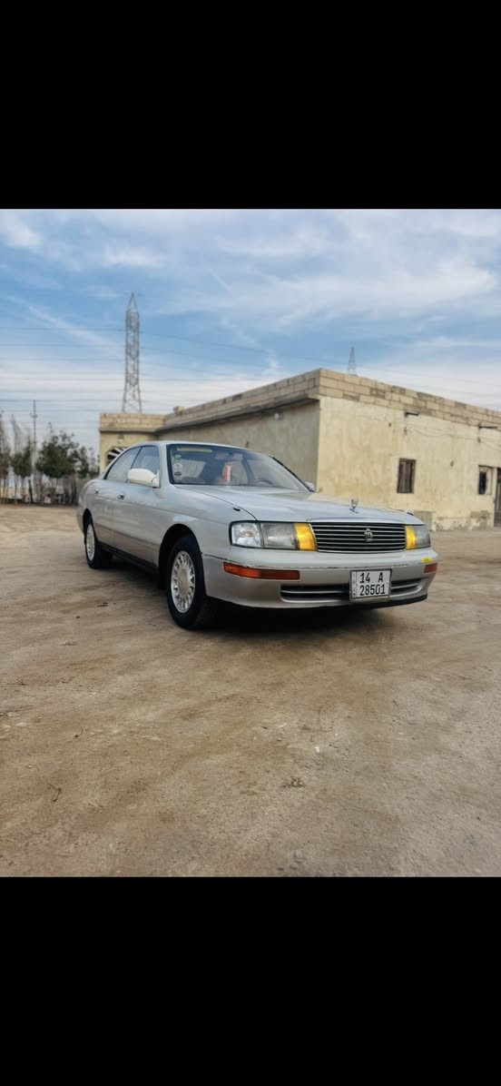 السلام عليكم بطه رقم دولي بسمي سنويه مجدده السياره حلوه وجاهزه مكينه كير حداديه طخم تاير كهربائيات السياره توها صاعده هزه 
مكفوله كص ونقل جثه ومن العيب الشرعي ومن الظربه  السياره دواخلها حلوه تبريد شغال لاتصال***********
الواتساب ***********
مكاني البصره خور الزبير
