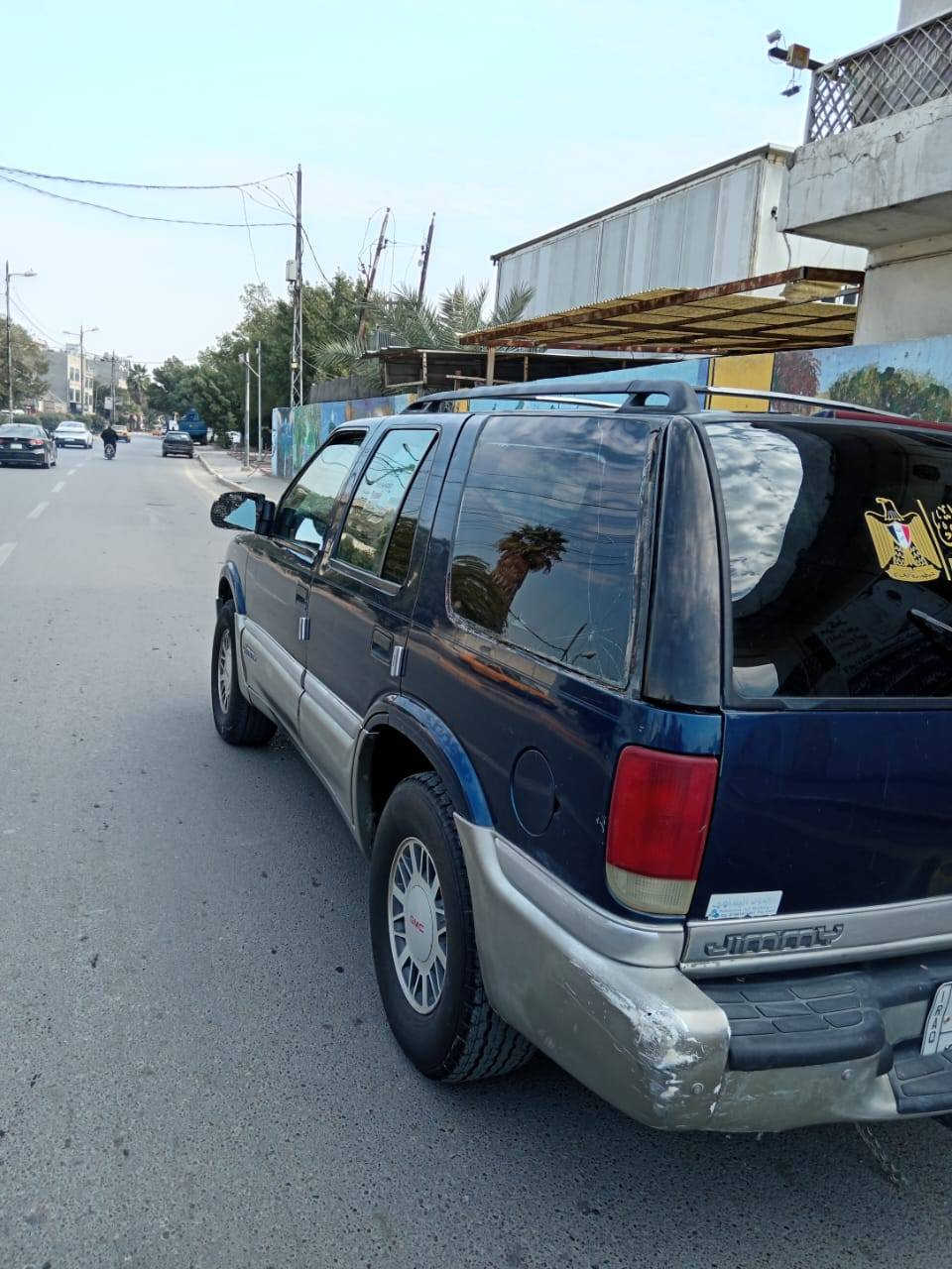 السلام عليكم جمسي كصيره مكينه وكير خير من الله كهربئيات شغاله تخم تاير صدر جديد غرفه حلوه سياره عضمتهه بلاديه شواصيهه جدد موديل ٢٠٠٠ ترايهه يخبل السعر ٣٣مكان السياره بغداد الحريه الاتصال ***********
