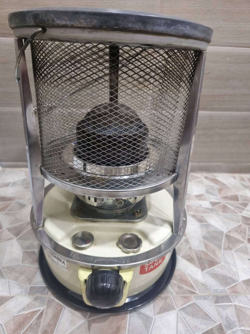 للبيع عنوان كربلاء تفاصيل خاص أو الاتصال على الرقم ***********
