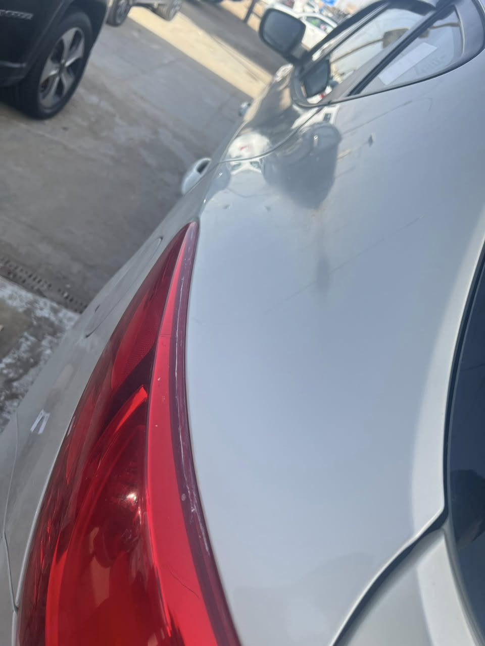 توسان ١٤
بيه صبغ خابرني وافهمك عليه 
محرك ٢٠٠٠ دوش 
مكينه وكير كفاله 
سعرهه ١٣٥ وبيه مجال
تفاصيل اكثر ***********
