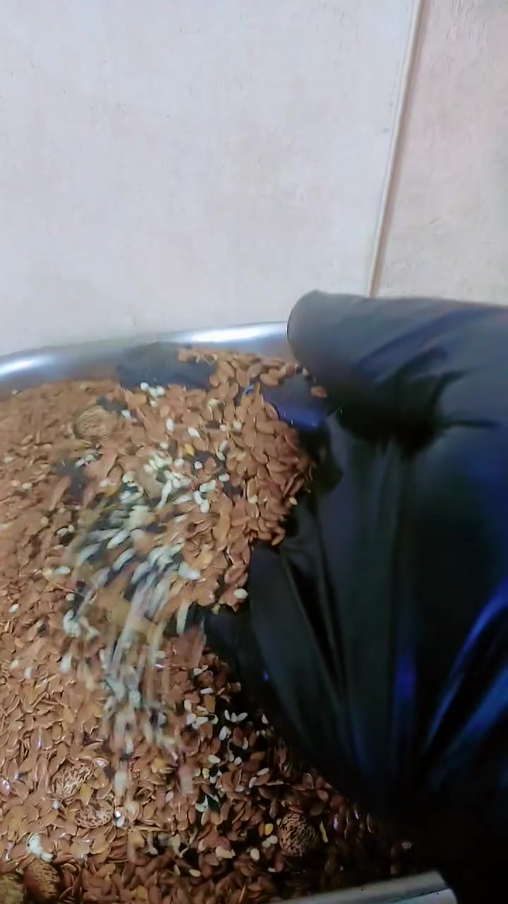 السلام عليكم بنات هاي زيوت طبيعيه اصليه معصوره علبارد علاج طبيعي للشعر البشره والمفاصل سعر علبه قياس ١٠٠مل ٥٠٠٠توصيل لجميع المحافظات وبغداد ٣٠٠٠


**إذا كنت صاحب هذا الإعلان وتريد حذفه لأي سبب، رجاءا أرسل رسالة إلى الدعم الفني**