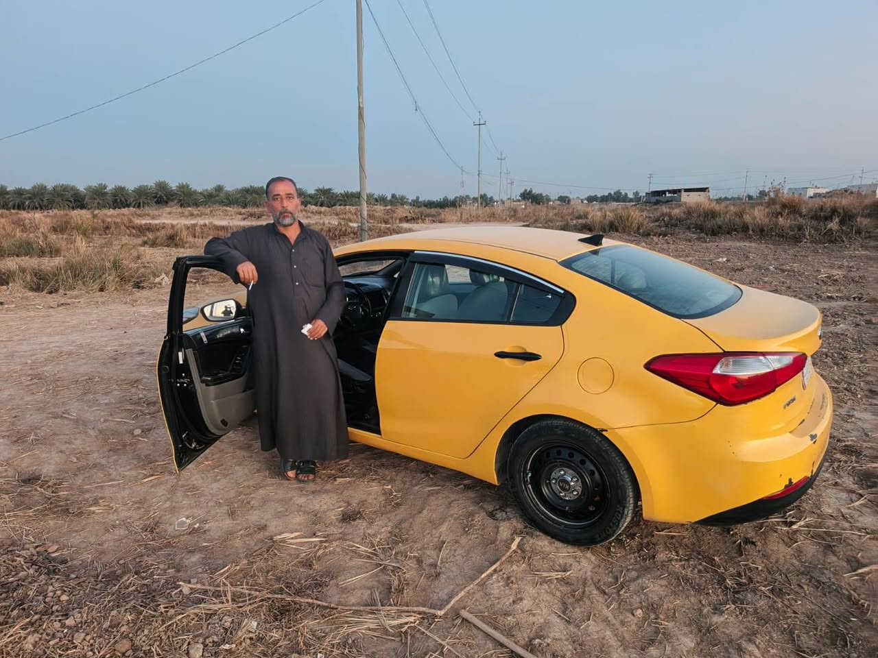 السلام عليكم شباب كيه فورتي موديل 15 وارد امريكي رقم بغداد سياره جاهزه سنويه ل 28 تحويل ثاني يوم السعر 85$ / الرقم مبايل ***********
