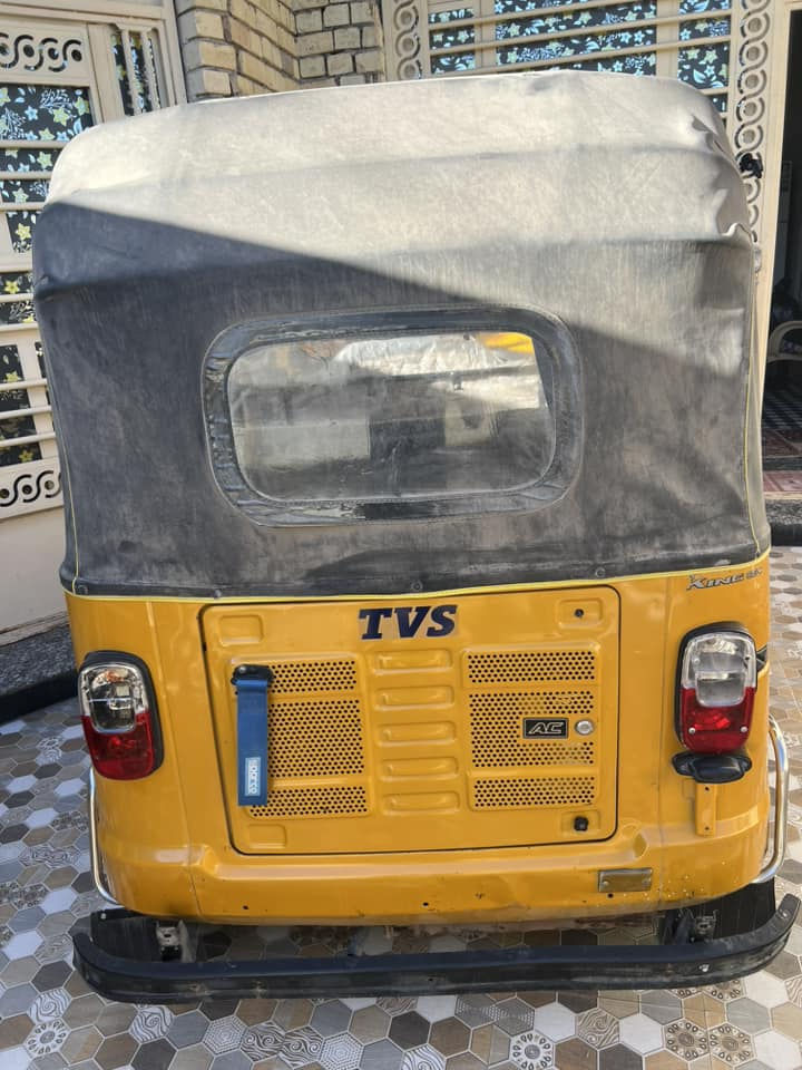 السلام عليكم تكتك TVsللبيع موديل 21
السعر 6600وبيها مجال للشراي المكان المحمودية 
الهاتف ***********
