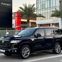 لاند كروز بلاك 2024وكاله ساز ضمان  كفاله عامه   فول موصفات  1. فتحه سق...