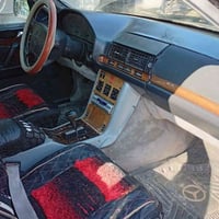 مرسيدس شبح  مديل 92 مكينه فيفتي 3000 جاهز السياره من كلشي  بس الحداديه...