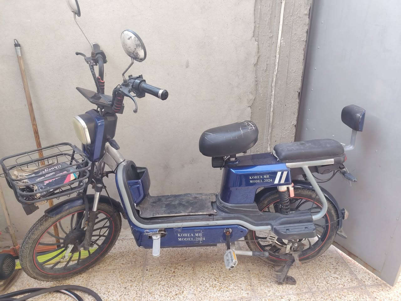 للبيع ماطور شحن حجم ٢٠
بطاريات (5) دبل جديدة قبل شهر شديتهن
الماطور نظافته ٨٠٪
 للبيع ب٢٥٠ الف وبيه مجال
الموصل
***********
