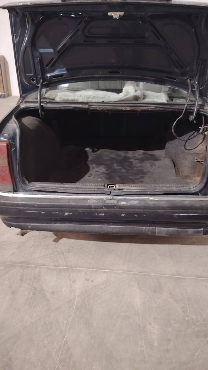 سياره اوميجا موديل 91 سياره بدون ضرر  فقط سنويه ل 28 دفتر بنزين جير محرك بالشرط شرط التحويل السعر 33 وبيها مجال للشرايه المكان كركوك ***********

