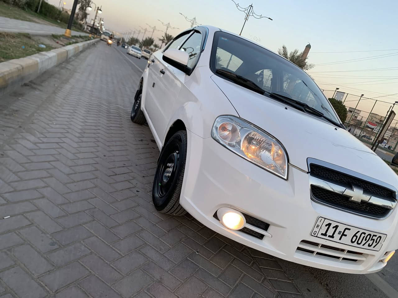 سلام عليكم
افيو مديل 10الشركةًالعامة خليجي 
فول اتماتيك السيارة مكفوله من حادث بيهه صبغ 
شبرين بدون حادث والسونر المندلوي  موجود 
محرك كير مكفول صدر جيدد تبريد تدفئة جيدد 
سنتر لك جام كهرباء 
تخم تاير جديد السيارة ماشية 130على وضع الشركة 
رقم بغداد سنوية جديدشرط التحويل 
السيارة جاهزة من كلشي 
السعر 77$وبيهه مجال 
مكاني بغداد حي اور قرب فلكة صباح الخياط 
لا ستفسار***********
