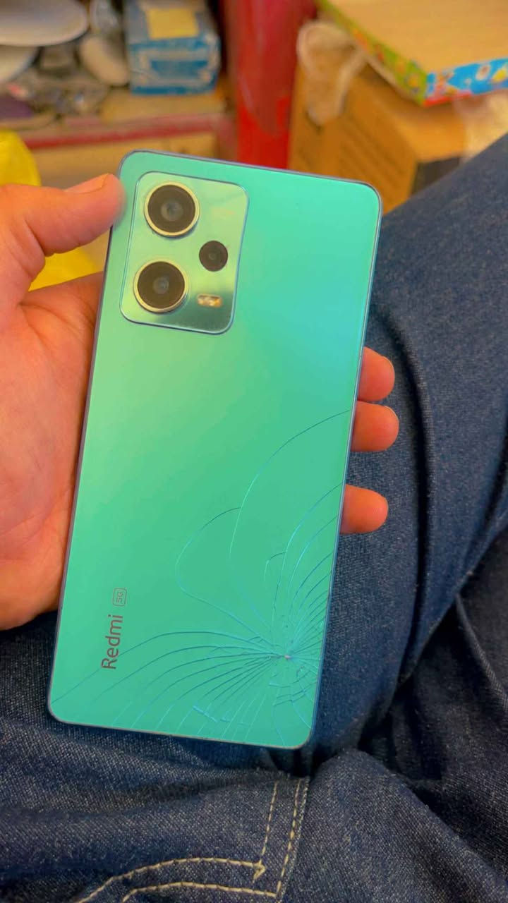 شاومي 12 برو 
ذاكره 256 رام 8+8
كامره 50 ميكا شي دمعة 
فقط كسر بالظهر مو ماثر شي وطبع خفيف 
السعر 145 
مكاني اربيل أربيل, العراق


**إذا كنت صاحب هذا الإعلان وتريد حذفه لأي سبب، رجاءا أرسل رسالة إلى الدعم الفني**
