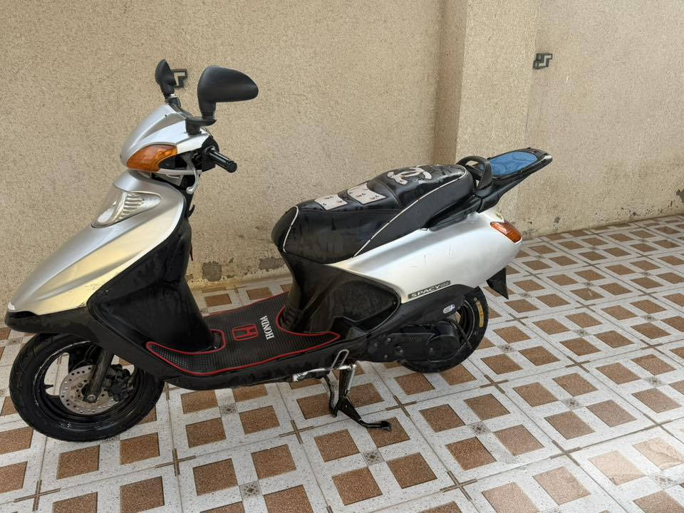 سلام عليكم سبيسي ياباني للبيع دراجه مجفته مره وحده دراجه نضيفه كلش تصل ودلل مناسبه ***********
