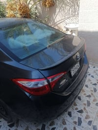 تويوتا كورولا • حك بالجهه