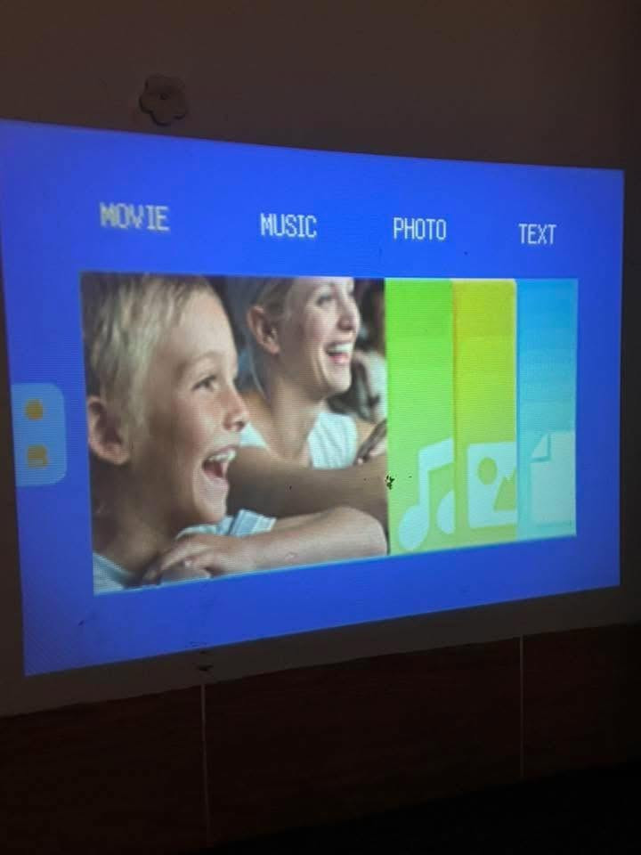 ئەم داتاشۆ ناوازە بۆ فرۆشتن
بەم مینی پڕۆجێکتەرە (Mini LED Projector) دەتوانیت لە هەر شوێنێک بیت سەیری فیلم، زنجیرە و یارییە دڵخوازەکانت بکەیت لەسەر شاشەیەکی گەورە.
✨ تایبەتمەندییەکان:
 📦 قەبارەی بچووک و سووک (بۆ گواستنەوەی ئاسان لە ناوماڵ یان گەشت).

 🔋 کارکردن بە سیستەمی LED کە تەمەنێکی درێژ بە گڵۆپەکە دەبەخشێت.

 🎮 پشتگیری بەستنەوە بە لاپتۆپ، پلەیستەیشن، فلاش، و ئامێری جیاواز دەکات.

 🕹️ هاوڕێ لەگەڵ ڕیمۆت کۆنتڕۆڵ و کێبڵی پێویست بۆ بەستنەوە.

شوێنی HDMI و VGA و USB و MEMORY CARD و AUXی هەیە

تێبینی / موبایلی لێ کۆنێکت ناکرێت

نرخ تەنها : ٢٠ هەزار دینار و گەیاندن بێ بەرامبەر
​📥 بۆ داواکردن و کڕین، نامە بنێرن بۆ وەتسئەپ یان سەردانی دووکان بکەن ، گەیاندنیش بۆ هەموو شارەکان بەردەستە.
تەنها یەک دانە بەردەستە 
ژمارەی تەلەفون + وەتسئەپ:
***********
ناونیشان:هەڵەبجەی شەهید پشت قوتابخانەی بورهان
