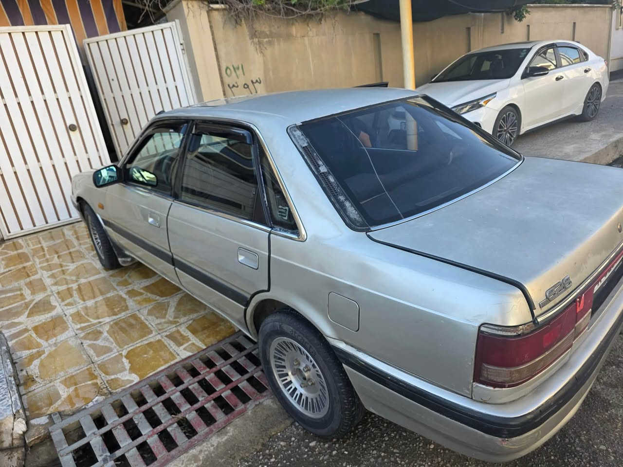 مازدة ٦٢٦ لون سلفر 
موديل 88
كير محرك شرط الفحص 
رقم جديد 
باسمنا تحويل وكاله 
كابون بانزين جديد 
تايرات باتري جديد 
داخل مغلف كامل 
السعر ٤٣ بيه مجال بسيط 
تفاصيل اكثر اتصل وتدلل 
*********** Singapore
