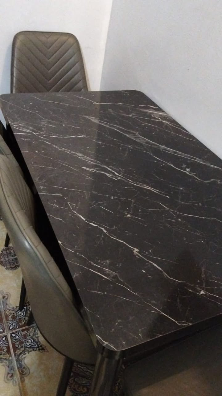 سلام عليكم ميز وكراسي للبيع نضيف كلش 125 وبي مجال مكاني بغداد


**إذا كنت صاحب هذا الإعلان وتريد حذفه لأي سبب، رجاءا أرسل رسالة إلى الدعم الفني**