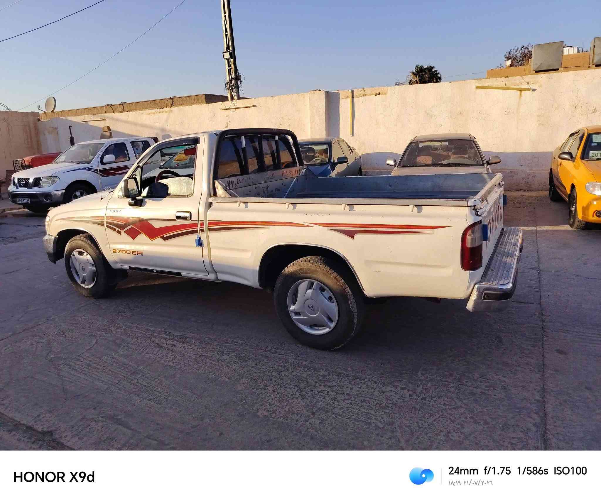 السلام عليكم للبيع تويوتا بيك تك قمارة موديل ٢٠٠٥ رقم الانبار محرك جيد جداً صبغ قليل بيه بارد متفرق السعر ٩٠ ورقة وبيه مجال للاستفسار 
***********
