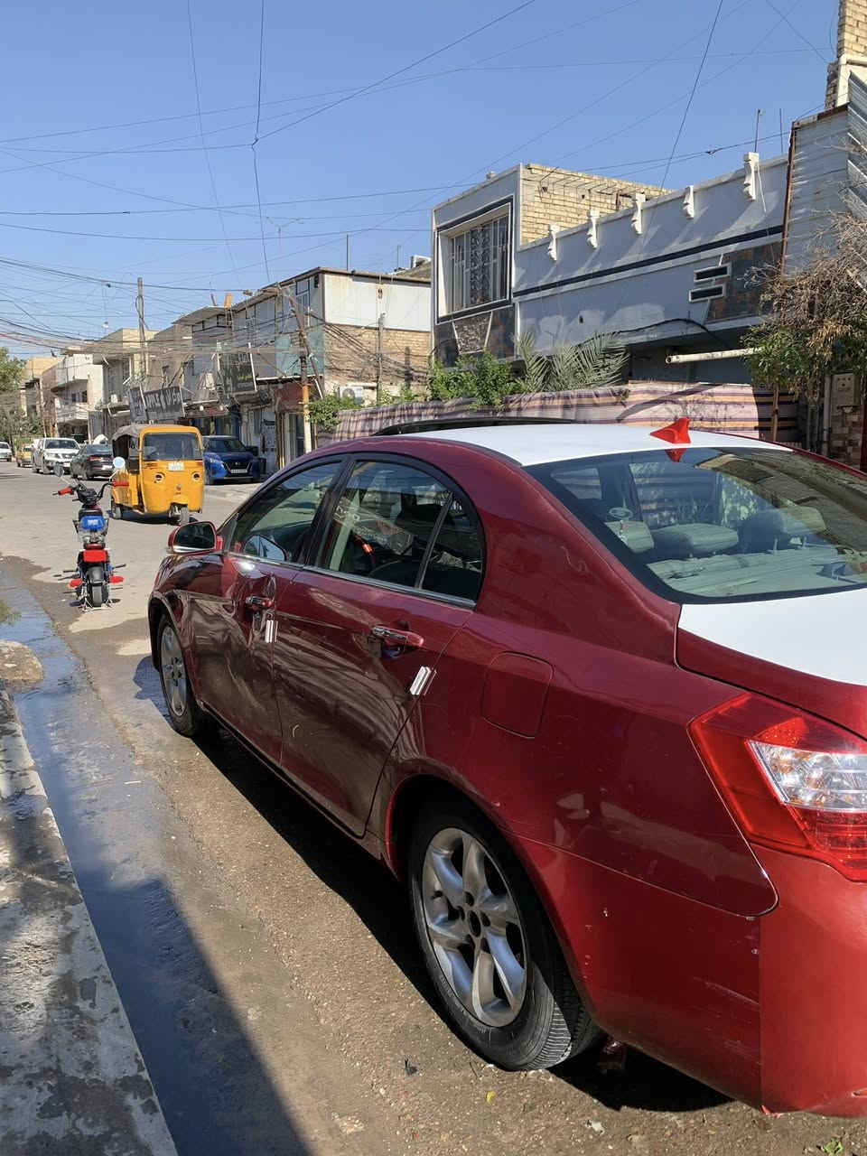 سلام عليكم جيلي امكراند ٧ موديل ٢٠١٣ فقط بنيد صبغ ودور جاملغ خلفي اثر خياس ملكطي  ماشيه ١٨٠ الف سياره محوره مكينه كورلا نحله  ١٨٠٠ كلش جديده مكينه كير حداديه تبريد  ثلج  كهربائيات كلها شغاله معايزه برغي سياره اربيل باسم شركه وشركه ماموجوده حاليا اكفلها من سرقه والعشائر والغرماات علمن اني اروح واجي بيها لربيل كل ١٥ يوم وسياره وين ميعجبك دكها حاسبها لا اشاره حجز ولا اي شي بيها وجاهزه ع اخر حبايه  سعرها ٣٧ وبي مجال قليل مكانها بغداد الشعله ***********
