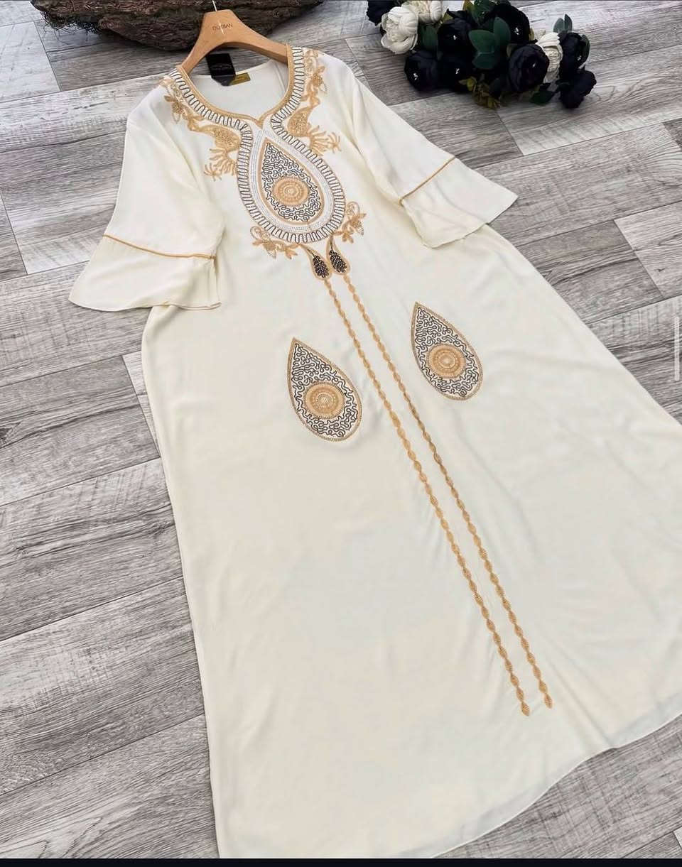 بنااات الموديل اليوم يختلف يجنن حرفيااا 🥹🦋🌺
فيولا.. الأناقة والراحة تبدأ من بيتكِ! ✨
#دشداشة_نسائي_سسسادة_تطريز
#السسسسسسعر_صااااااااااااارت_قطعة_10ألاف 
القياس _2xl_3xl_4xl_5xl
الخامه كشمير   درجه اولى
التوصيل الفين دينار داخل قضاء المسيب
التوصيل محافظات 6ألاف


**إذا كنت صاحب هذا الإعلان وتريد حذفه لأي سبب، رجاءا أرسل رسالة إلى الدعم الفني**